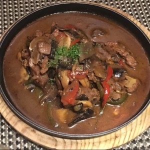 Strogonoff de Res con pasta a la crema
