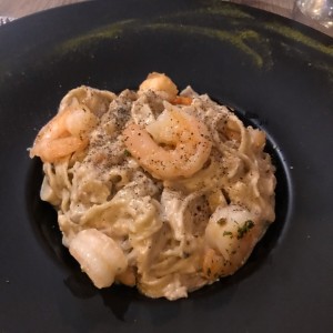 pasta la strega con camarones