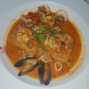Filete de Corvina a la Marinera.