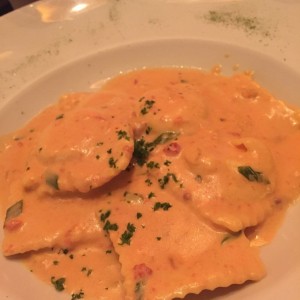 ravioli de salmon ahumado y ricotta 