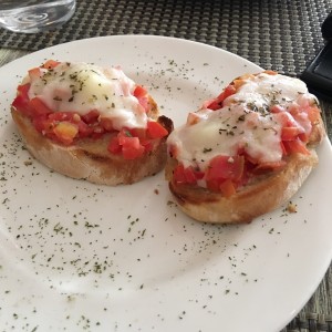 Antipasti - Bruschetta al Pomodoro gratinada