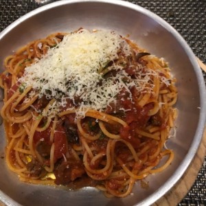 vermicelli con filete de res