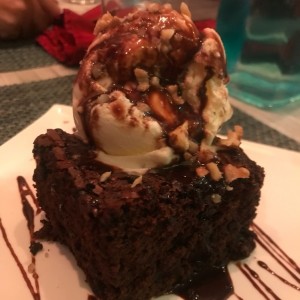 Postres - Brownie con Helado