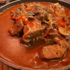 Filete de res stroganoff