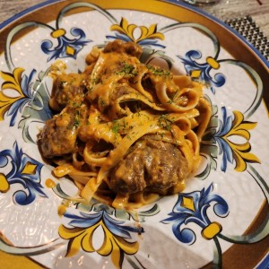CARNES - Fetuccini Strega