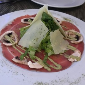 Antipasti - Carpaccio Strega