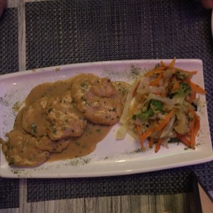 Scaloppine de Pollo con Crema Alla Lombarda