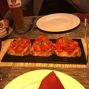 Bruschetta al Pomodoro