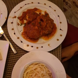 Ossobuco de Res con Linguini a la Crema