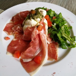 Antipasti - Burrata Especial
