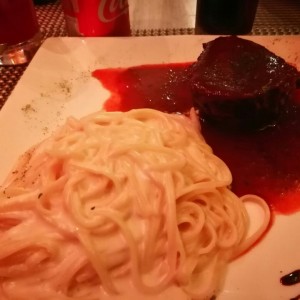 Lomo con fettuccini