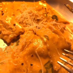 ravioli de salmon