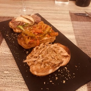Antipasti - Bruschetta Siciliana