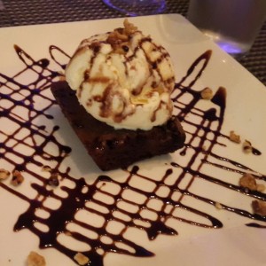 Postres - Brownie con Helado