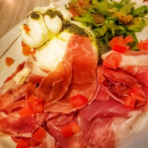 Antipasti - Burrata Especial