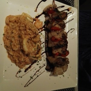 Brochette de mero con risotto