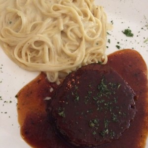 linguini con lomo