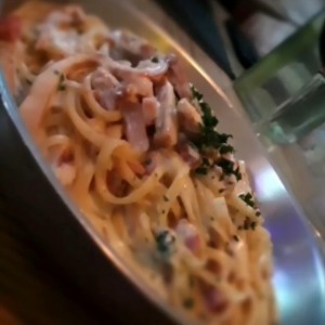 linguini a la carbonara con pollo