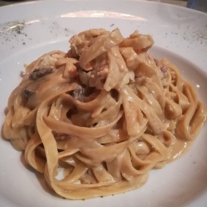 Fettuccine a la Strega