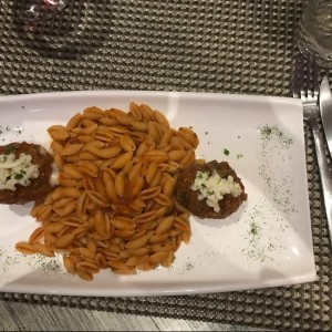 albondigas con pasta especial