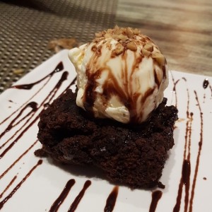 Postres - Brownie con Helado