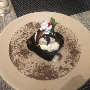 Brownies con helado