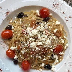 Linguinni a la Griega 