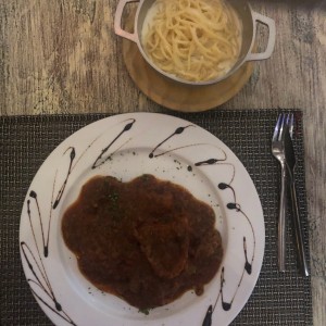 ossobuco de res con linguini a la crema