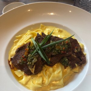 strogonoff de res con pasta a la crema
