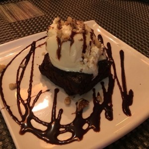 Postres - Brownie con Helado