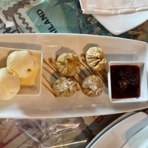 Wontons de Queso y Dulce de Leche