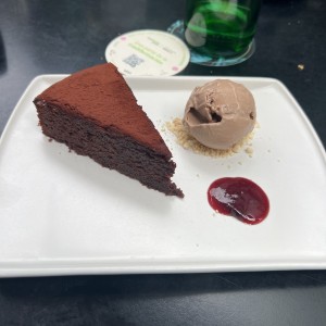 Tarta humeda de cacao