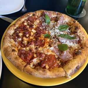 Pizza 12" - Cuatro Carnes