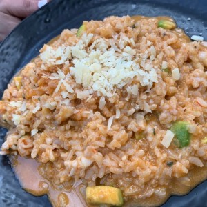 Rissotto de langostinos y aguacate
