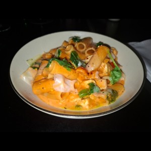 Rigatoni con Pollo a la Florentina