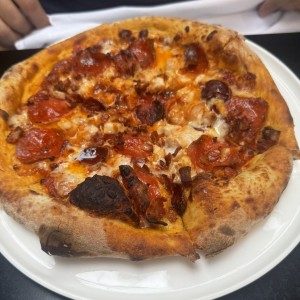 Pizzas 9" - Cuatro Carnes