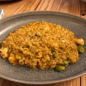 risotto de langostinos y aguacate.