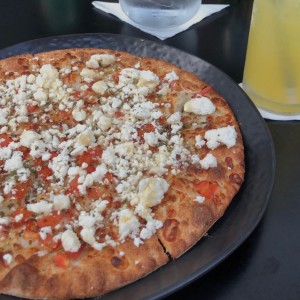 Tomate, queso feta y miel