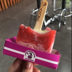 Fresa con Leche Condensada