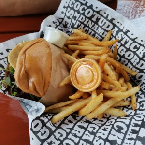 Hamburguesa con papas