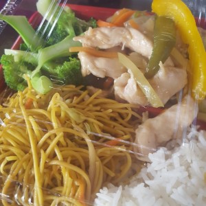 Pollo con vegetales