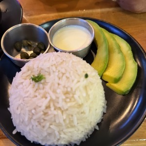 Arroz con aguacate 