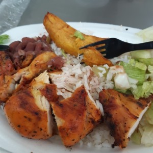 pollo al horno ensalada menestra