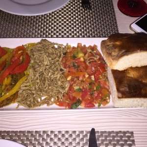 Antipasti - Focaccia mixta
