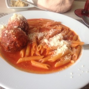 bolas de carne