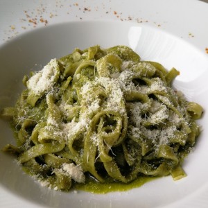 fettuccine al pesto