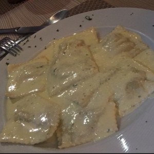 raviolis espinaca y ricotta