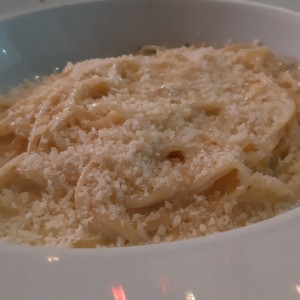 fetuccini cuattro formaggi