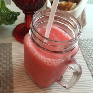 Jugo natural de fresa.