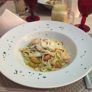 Fetuccini con salsa frutti di mare